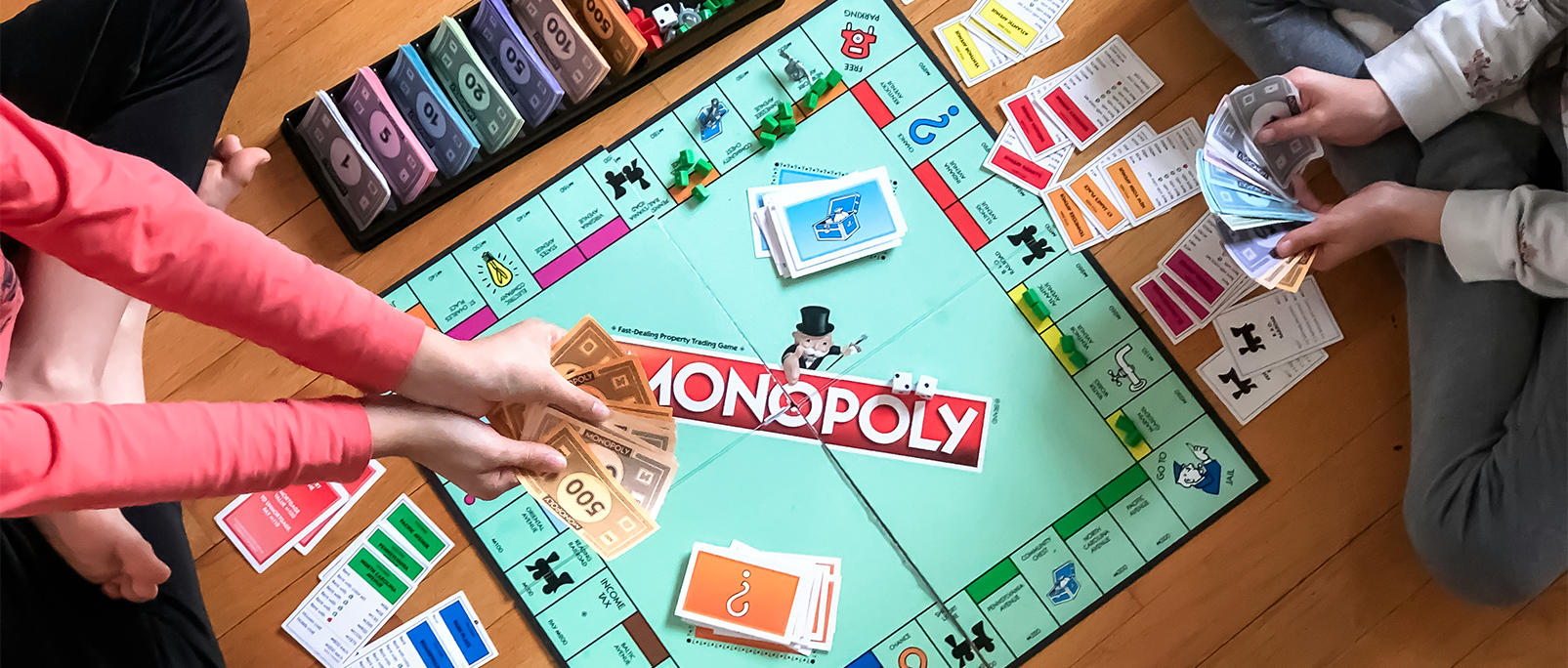 bibliotheque avec jeux de societe