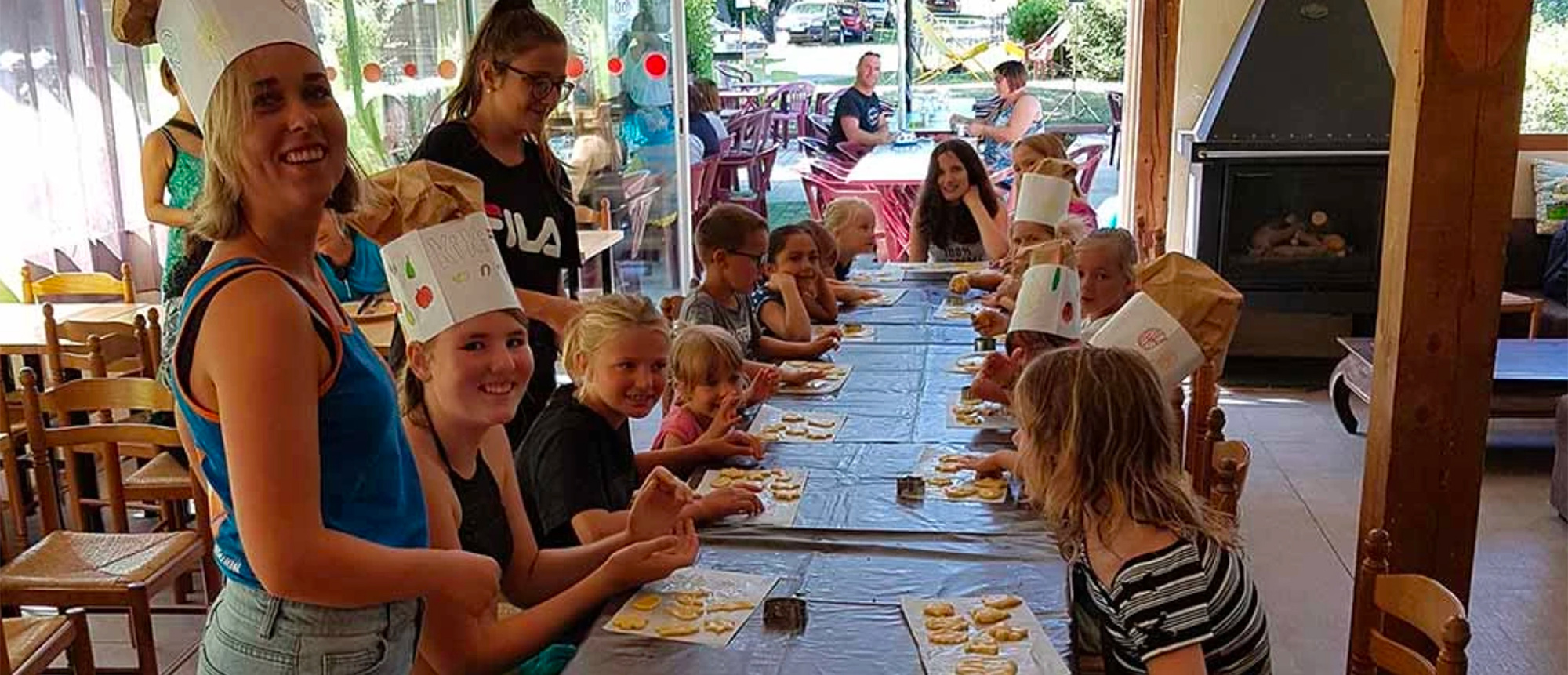 club enfants avec ateliers et activites pour tous les ages