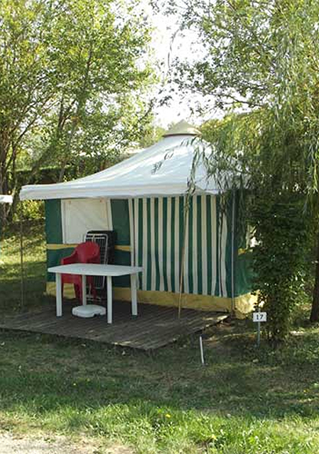 lodges insolites camping la drome